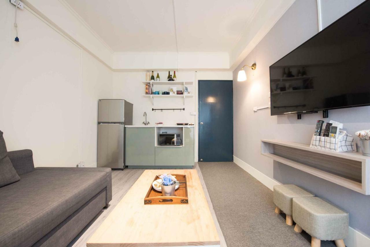 Bird Series Backpacker輕隔間背包客 Apartment Tainan Exterior photo